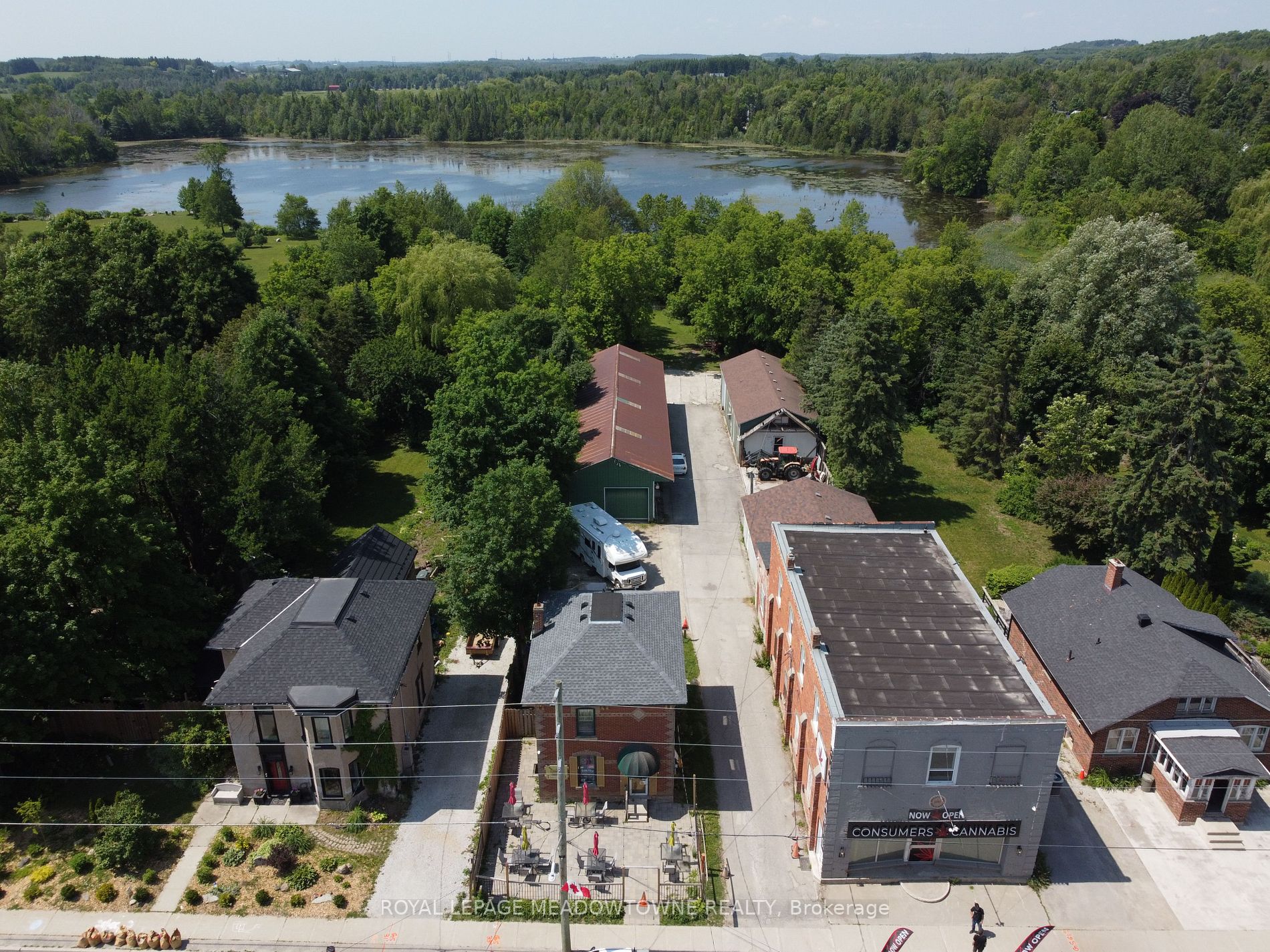 90 Trafalgar Rd