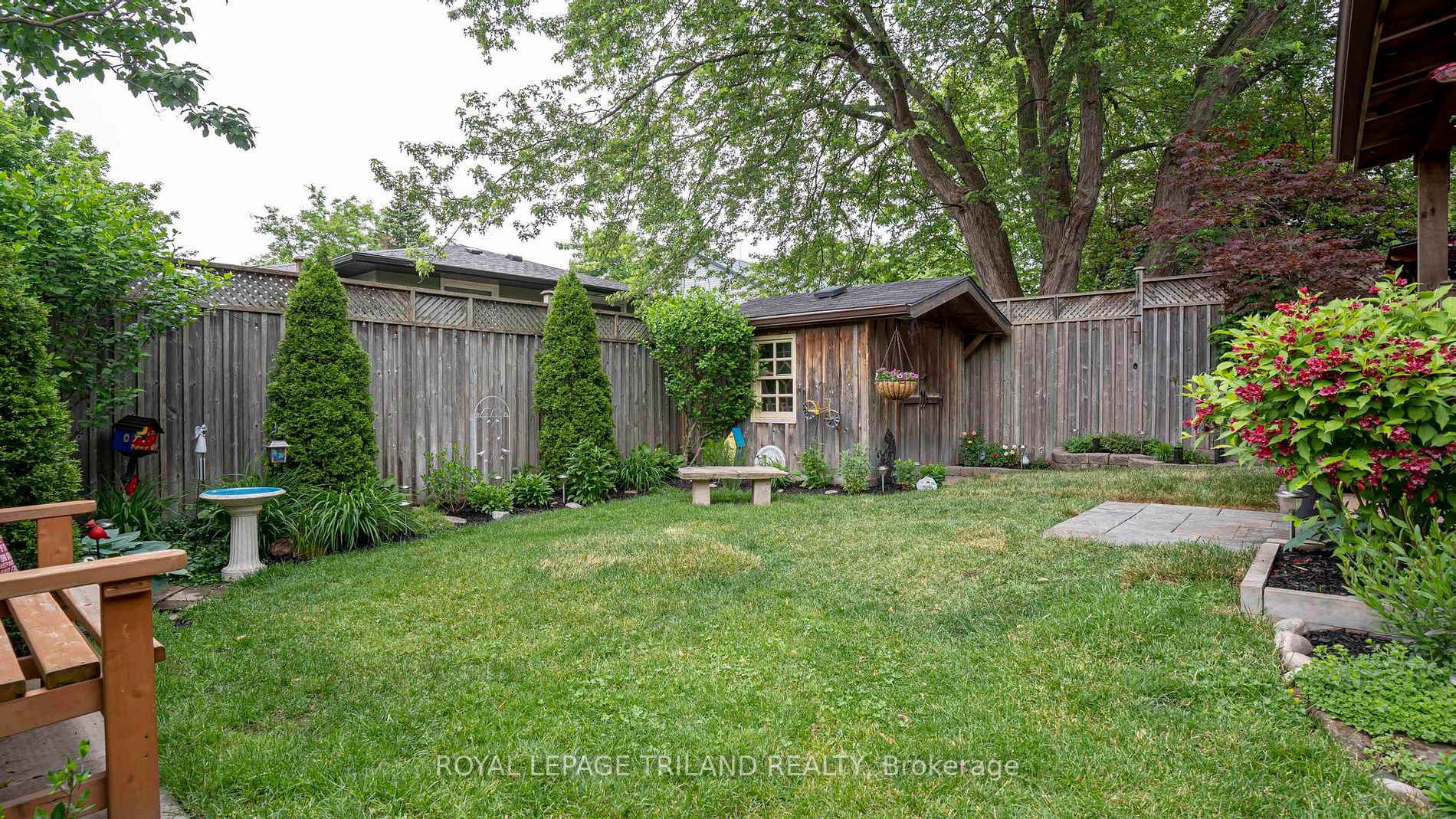 971 Eagle Crescent