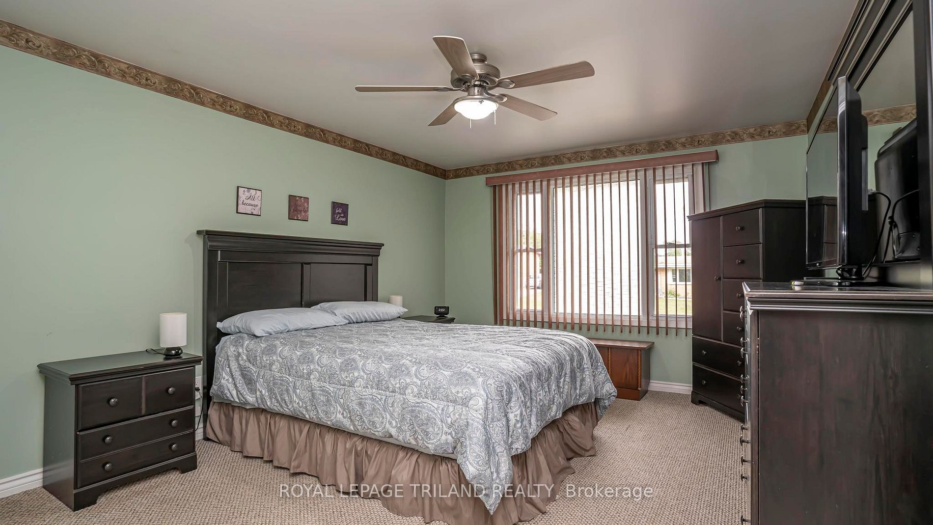 971 Eagle Crescent