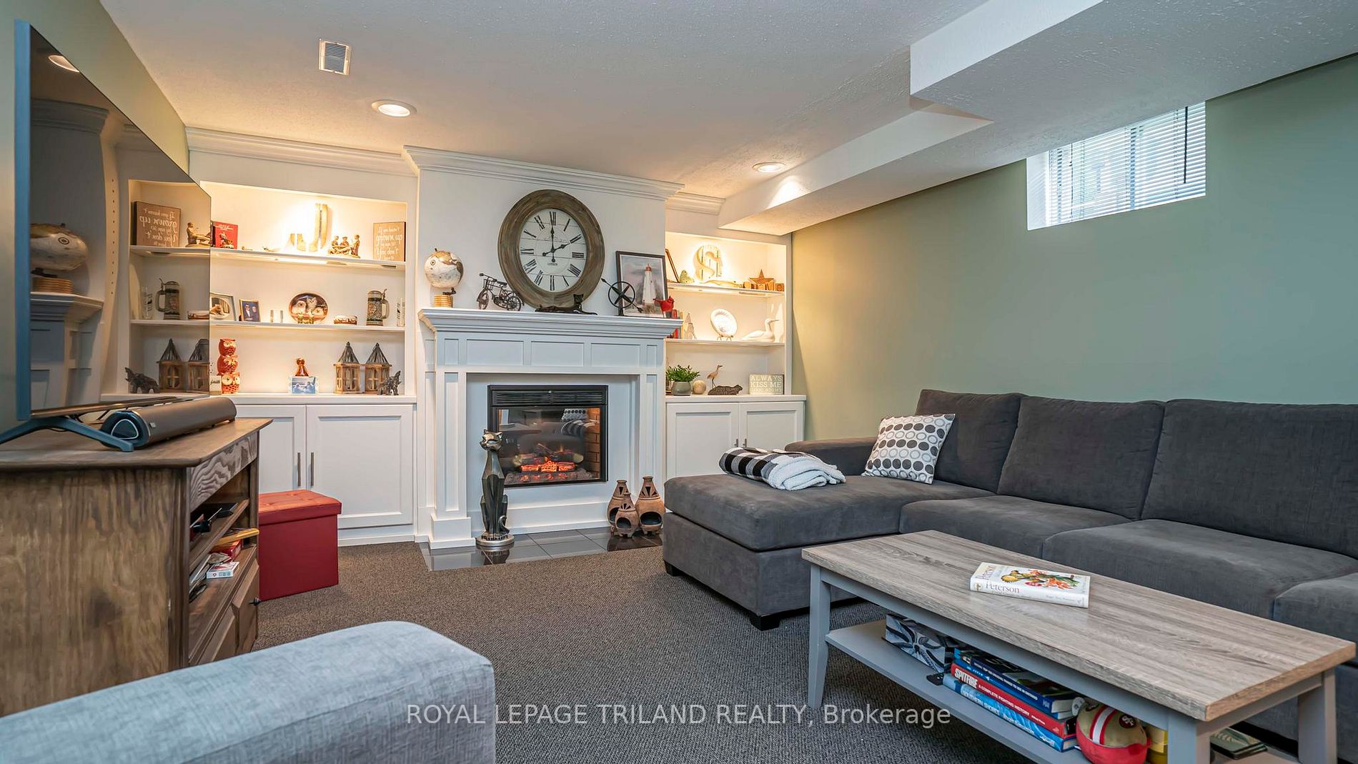 971 Eagle Crescent