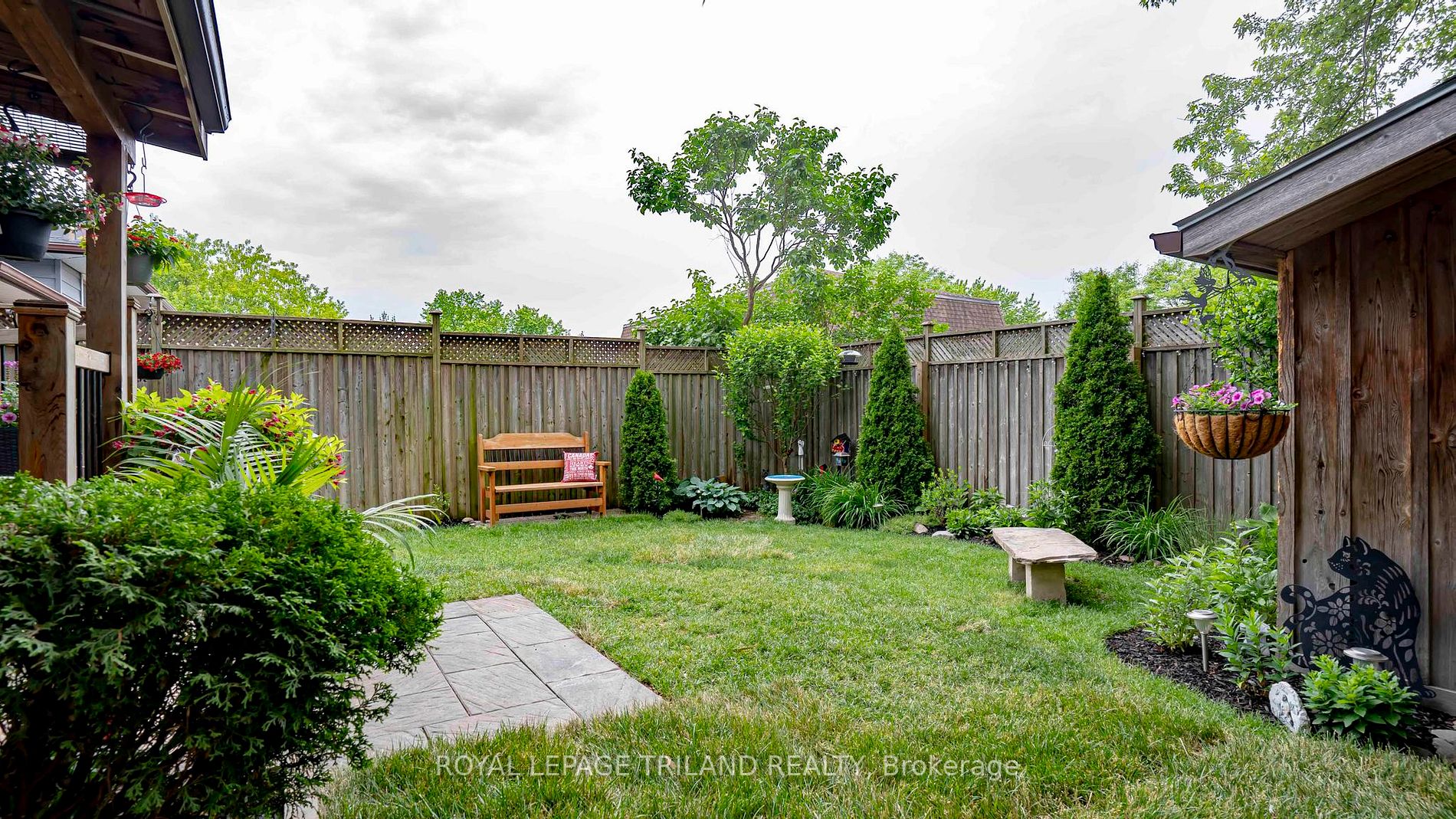 971 Eagle Crescent