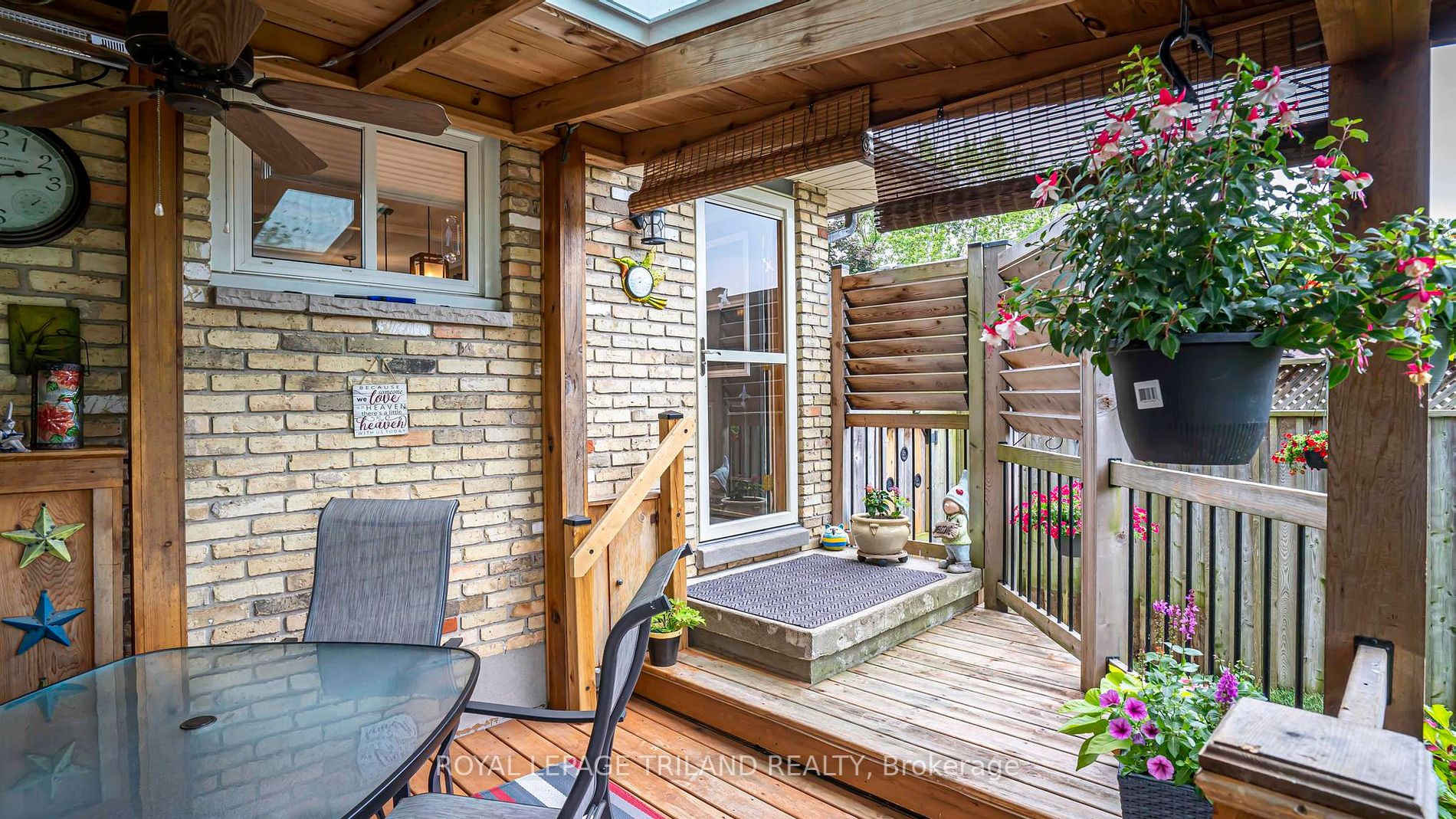 971 Eagle Crescent