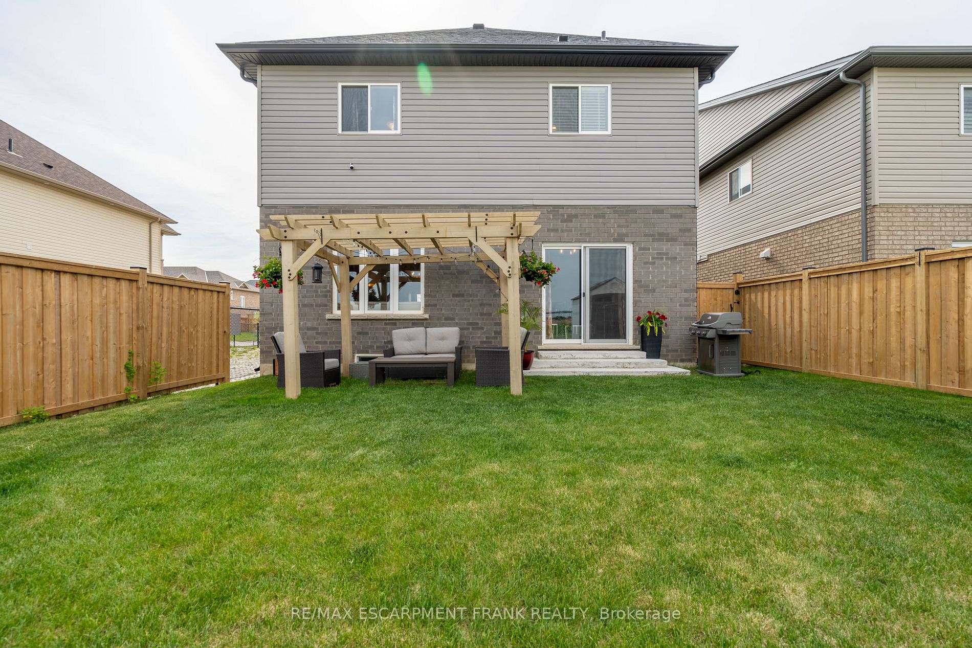 78 Rockledge Dr