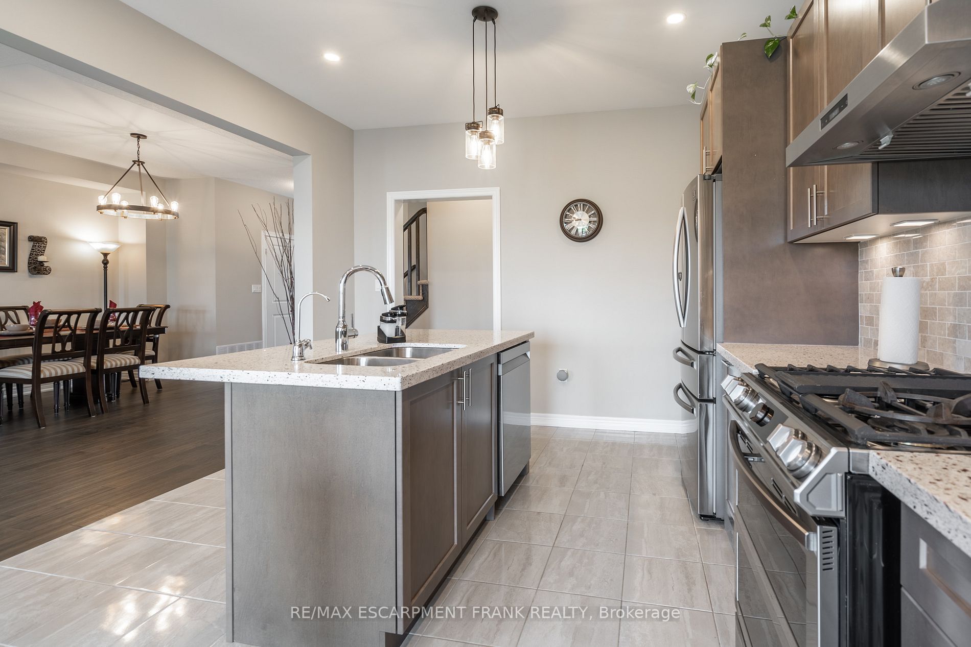 78 Rockledge Dr