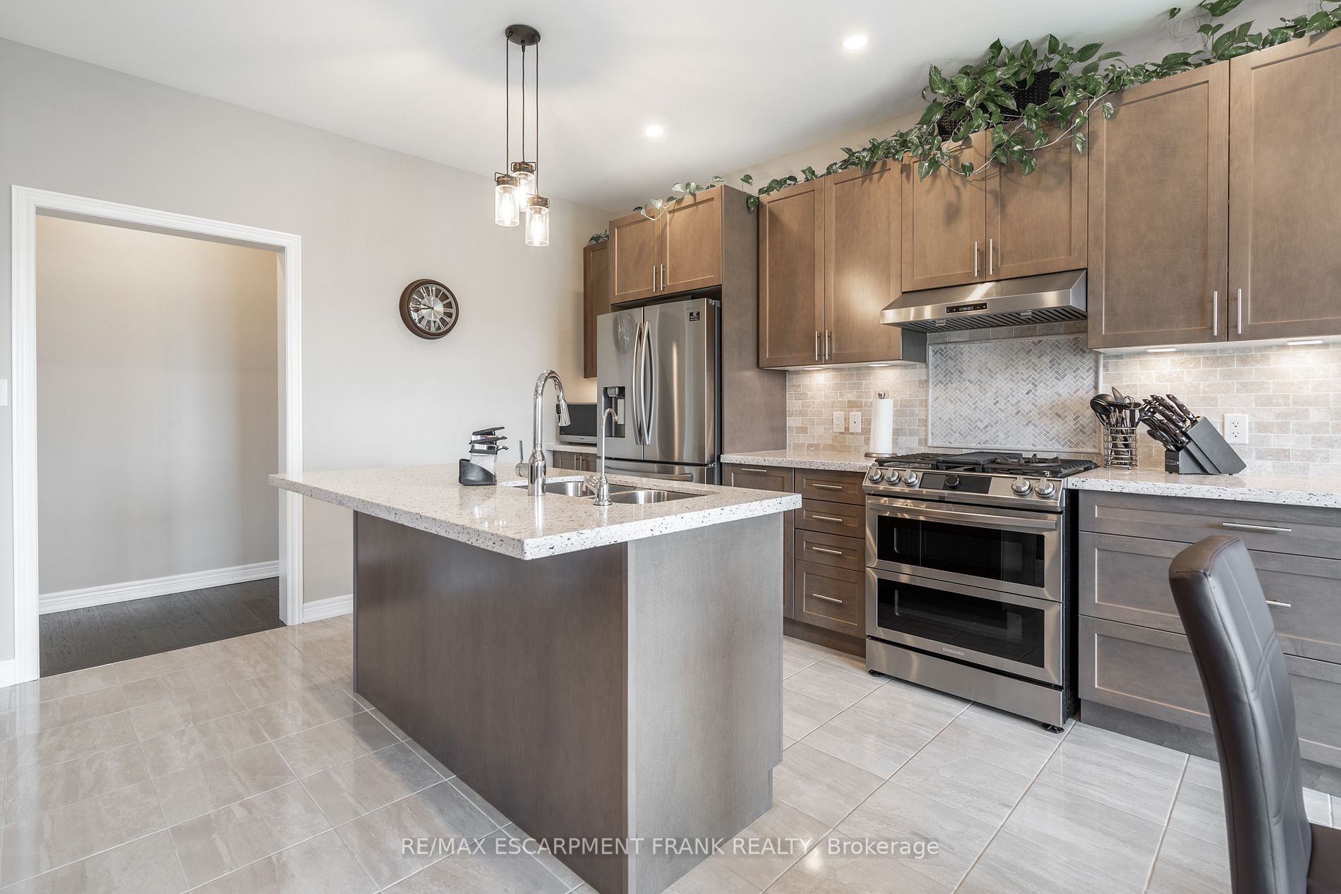78 Rockledge Dr