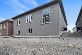 29 Hillcroft Way