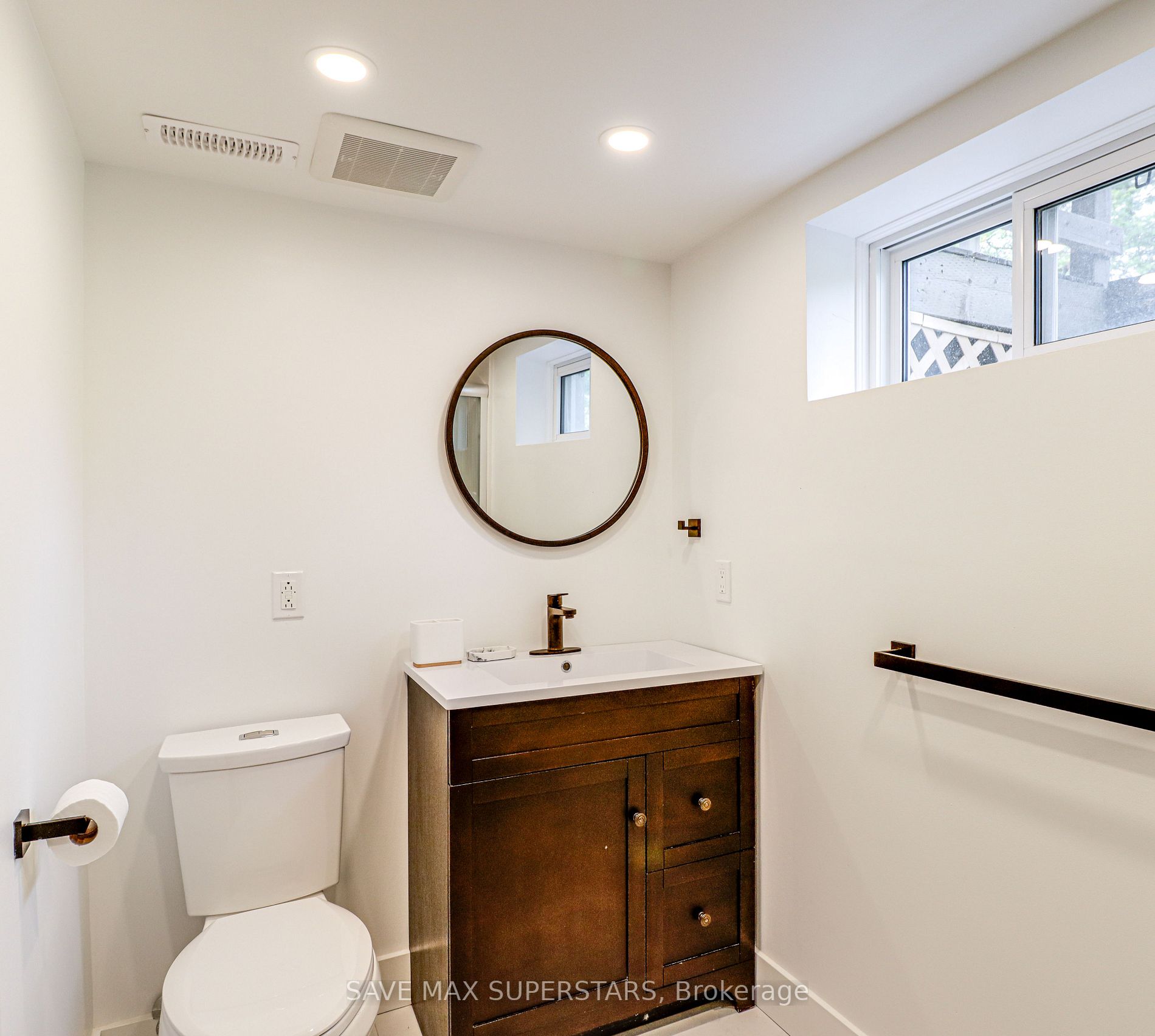 210 Melrose Avenue, #B