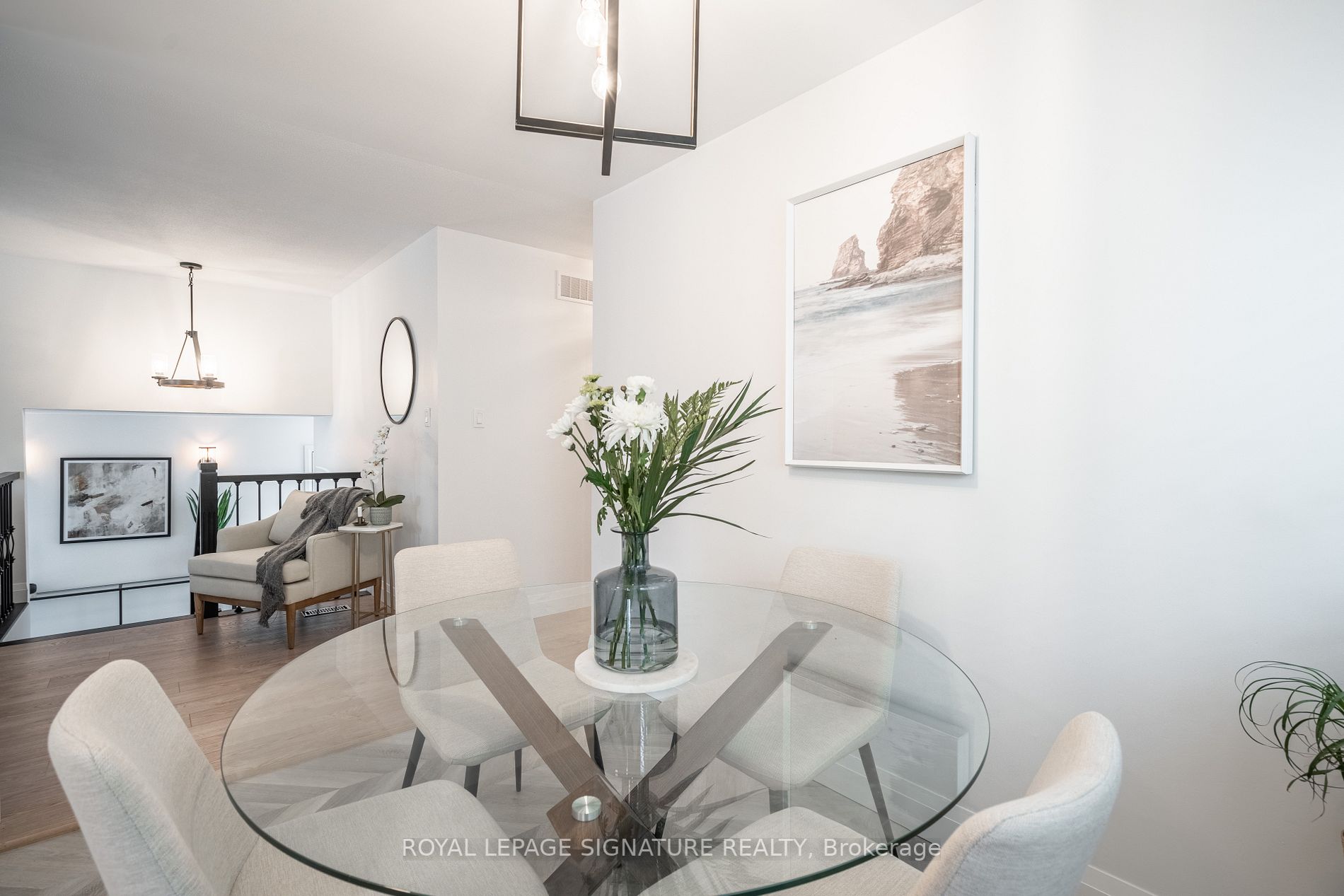 104 Darlington Dr