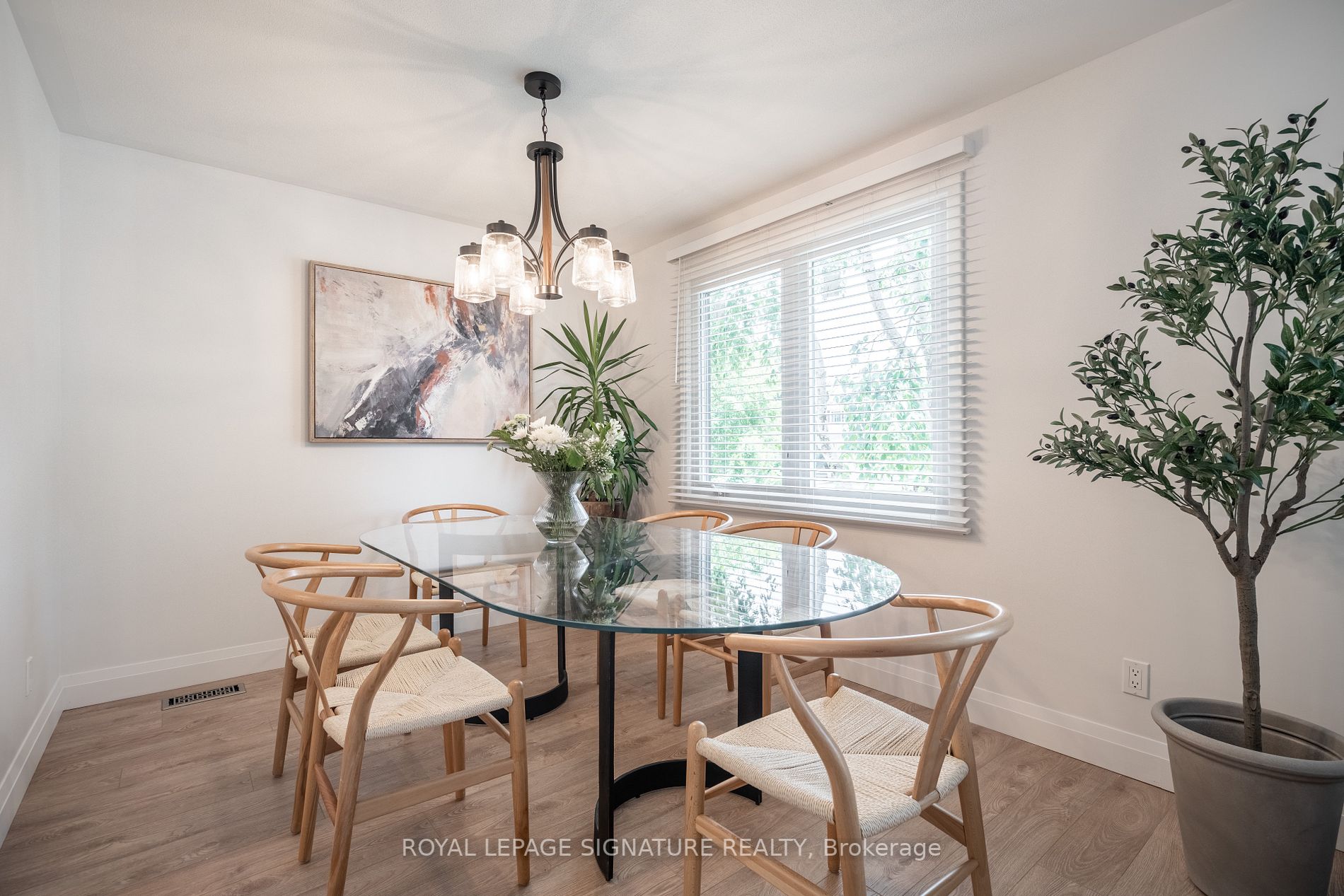 104 Darlington Dr