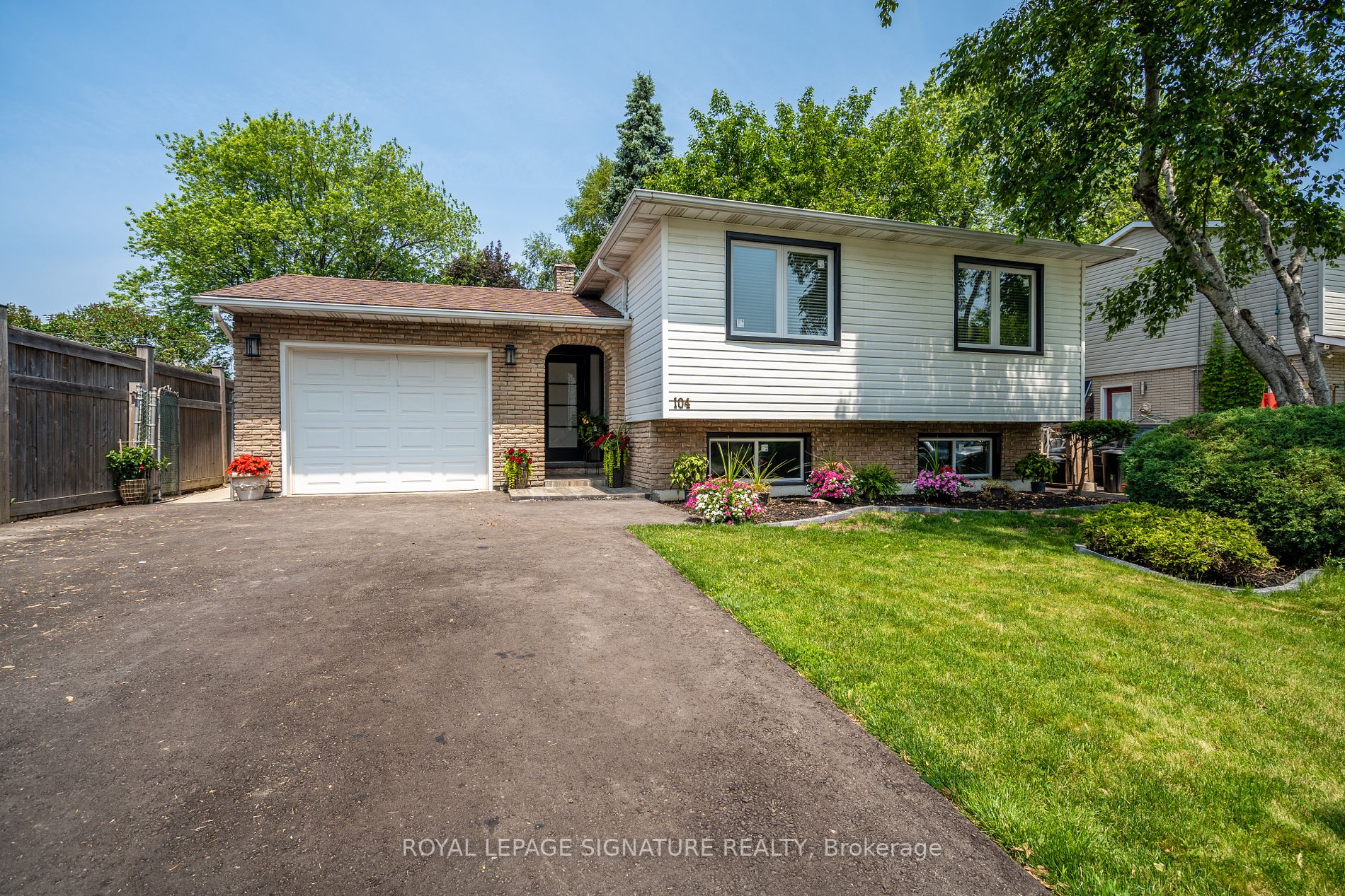104 Darlington Dr