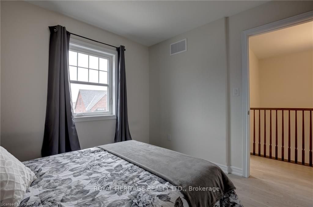 1049 Rippingale Tr