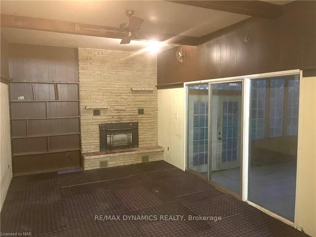 73 Jacobson Ave