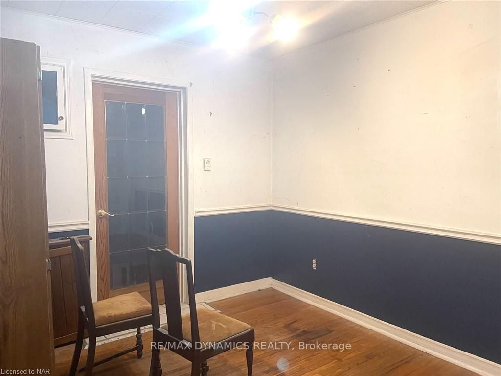 73 Jacobson Ave