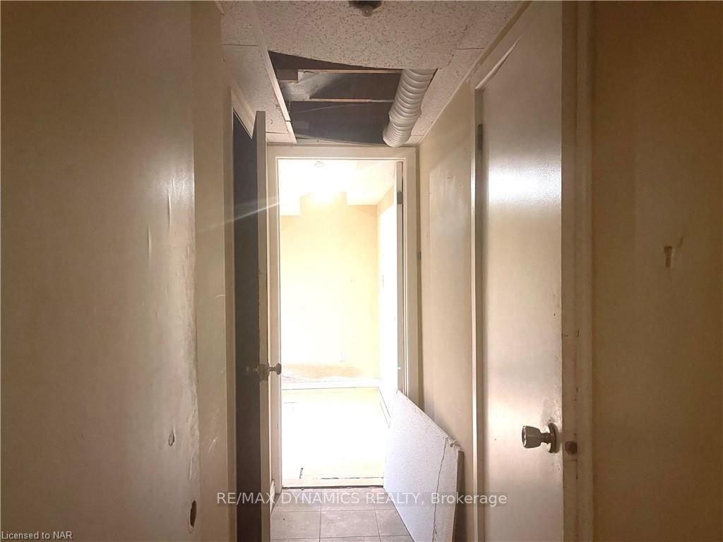 73 Jacobson Ave