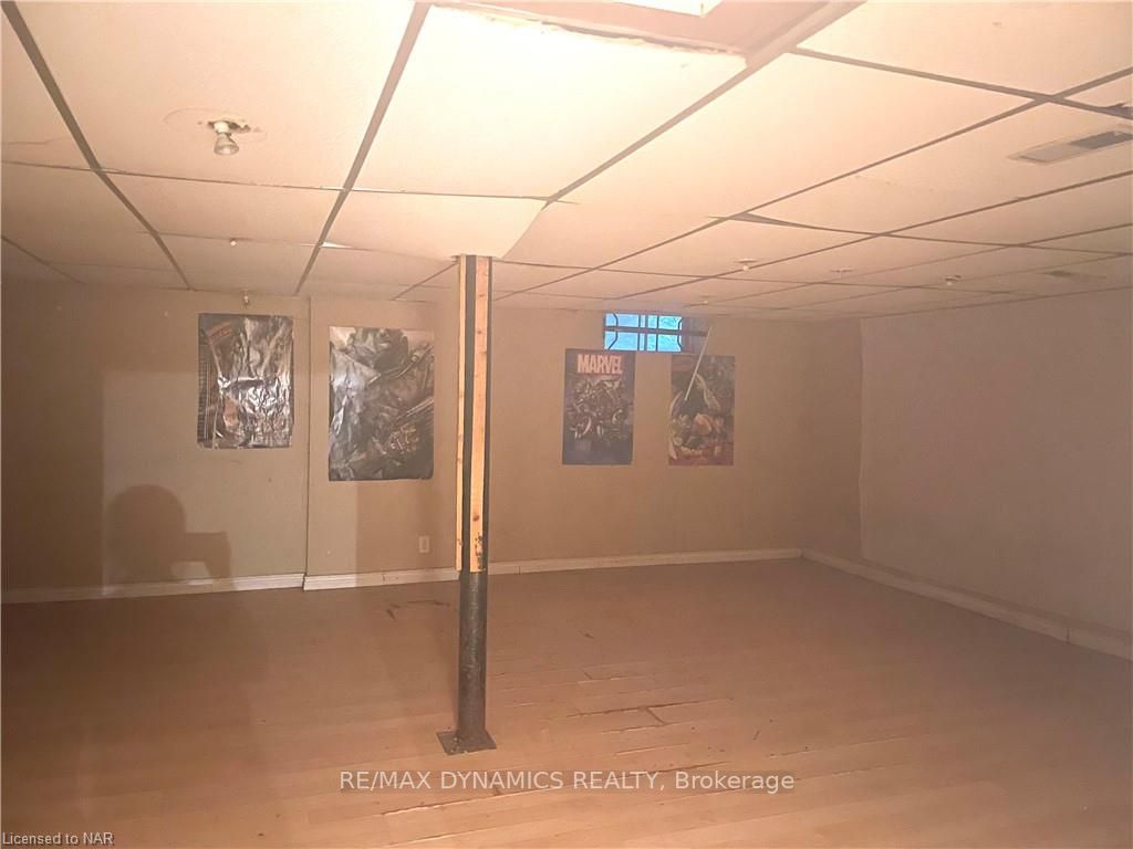 73 Jacobson Ave