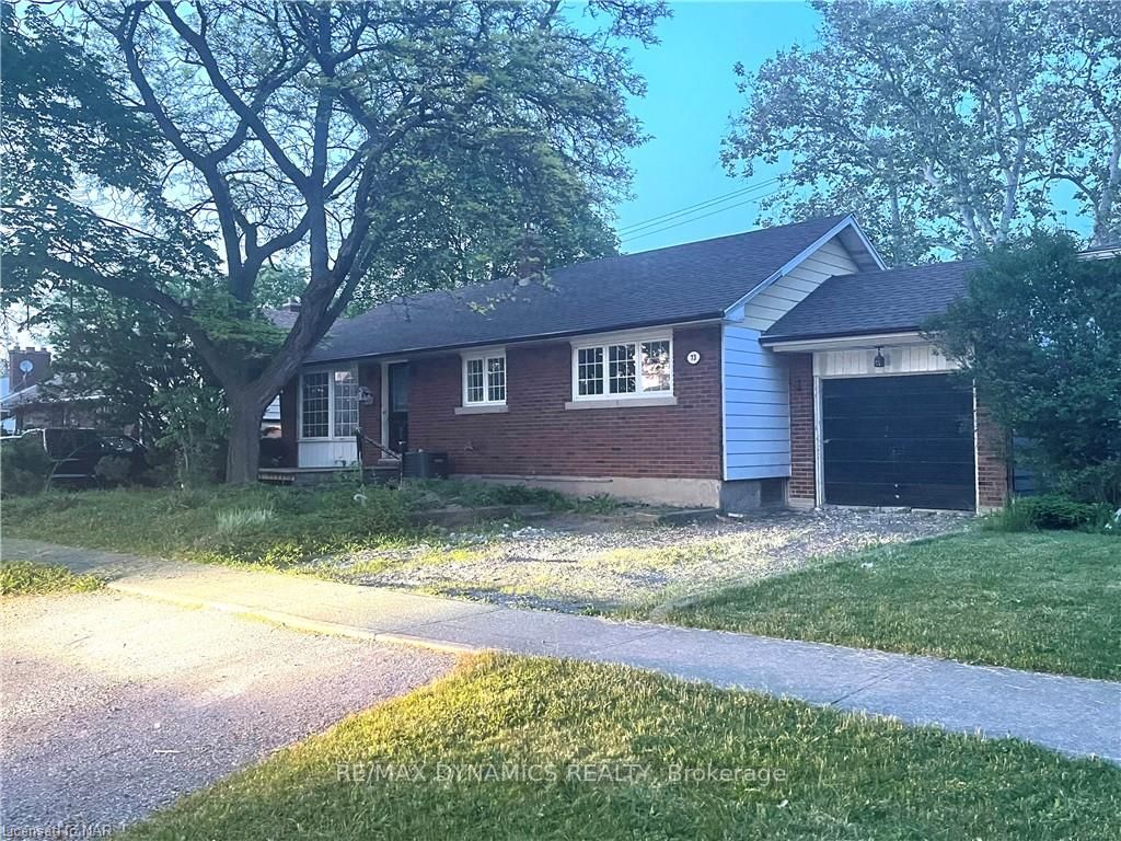 73 Jacobson Ave