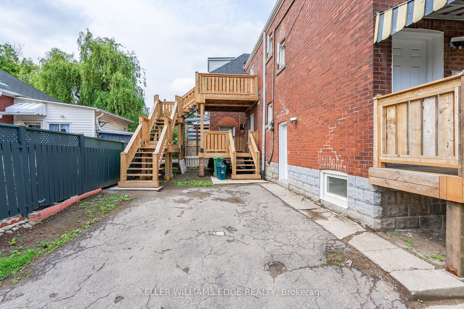 140 Gage Ave N