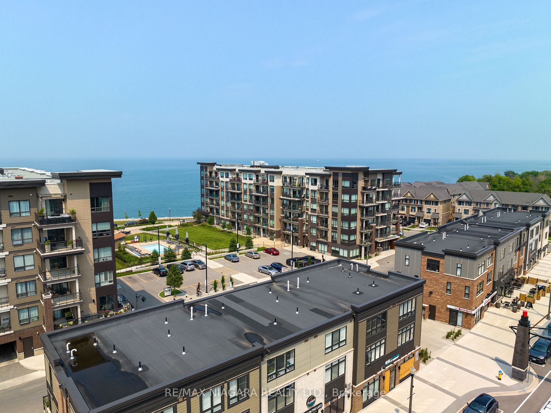 10 Esplanade Lane N, #404
