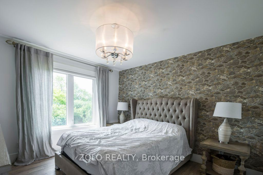 19009 Loyalist Pkwy