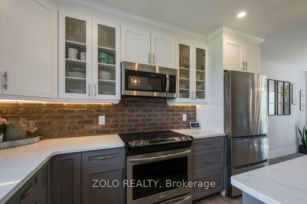 19009 Loyalist Pkwy