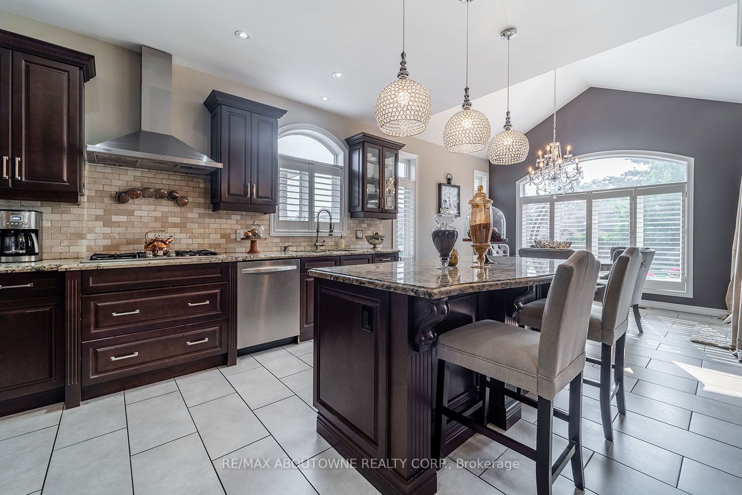 31 Warwick Rd