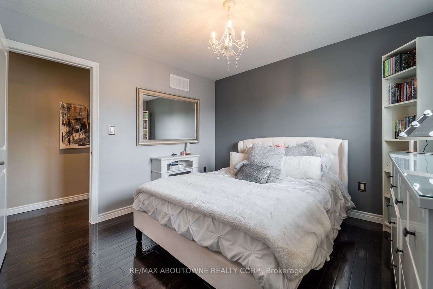 31 Warwick Rd