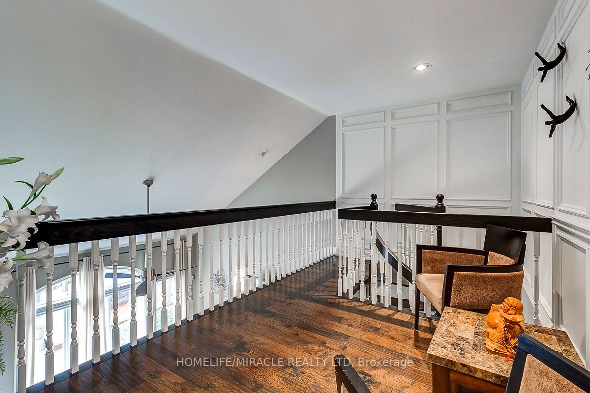 71 Richmond Cres