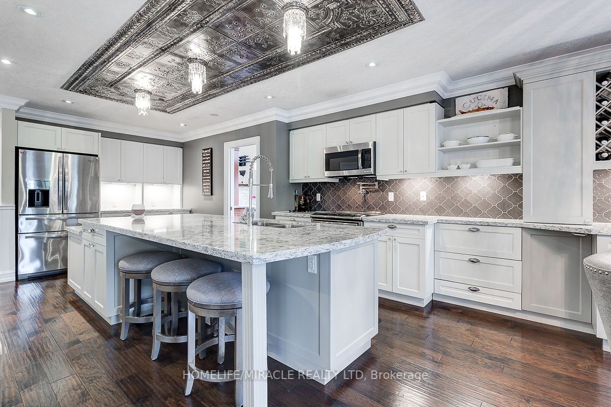71 Richmond Cres