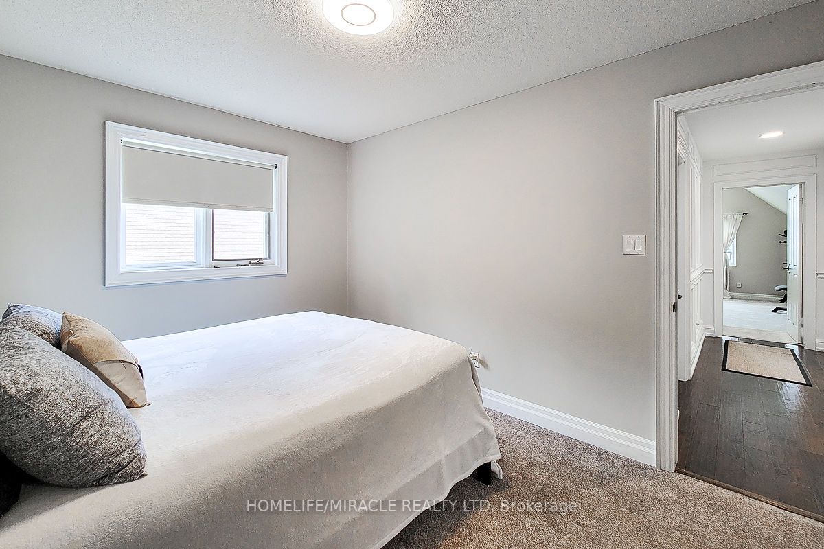 71 Richmond Cres