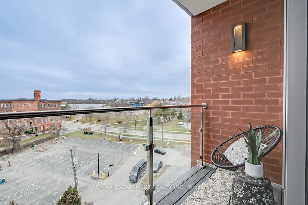 57 Lakeport Rd, #506