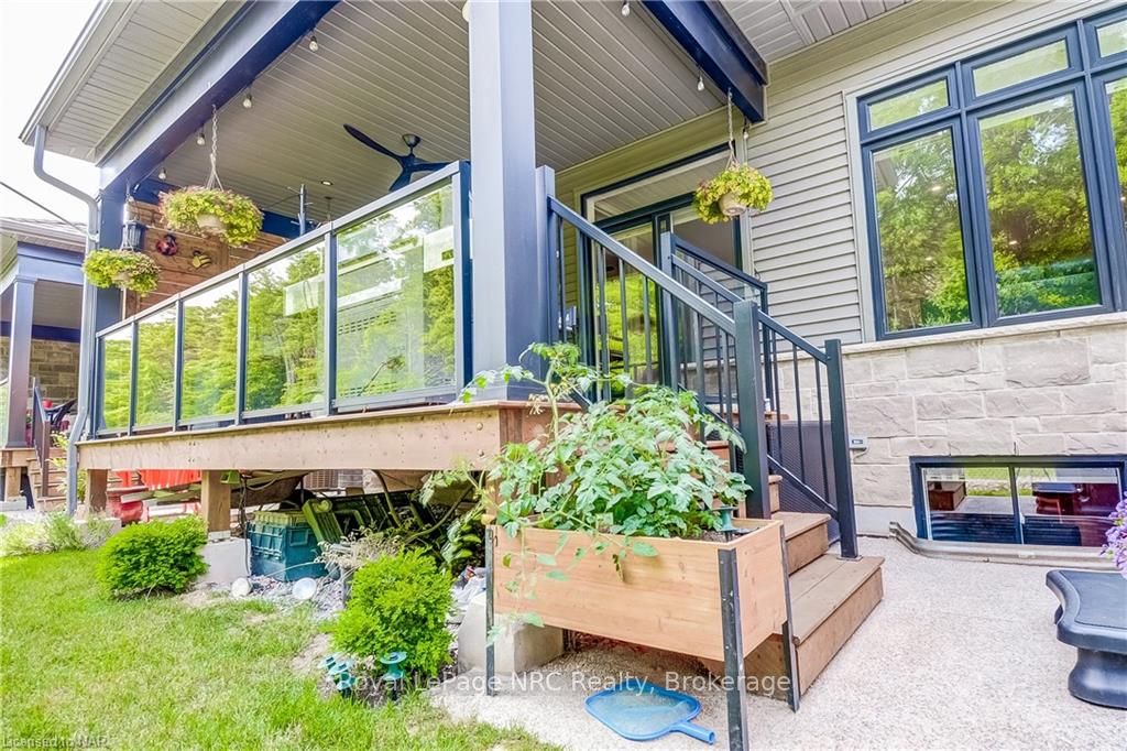 8974 Willoughby Drive, #49