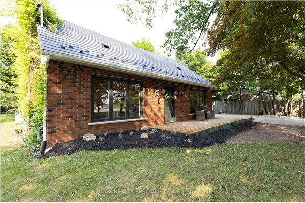 4013 Highway 6, Puslinch