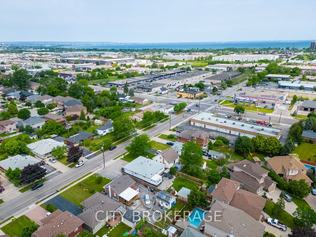 290 Green Rd