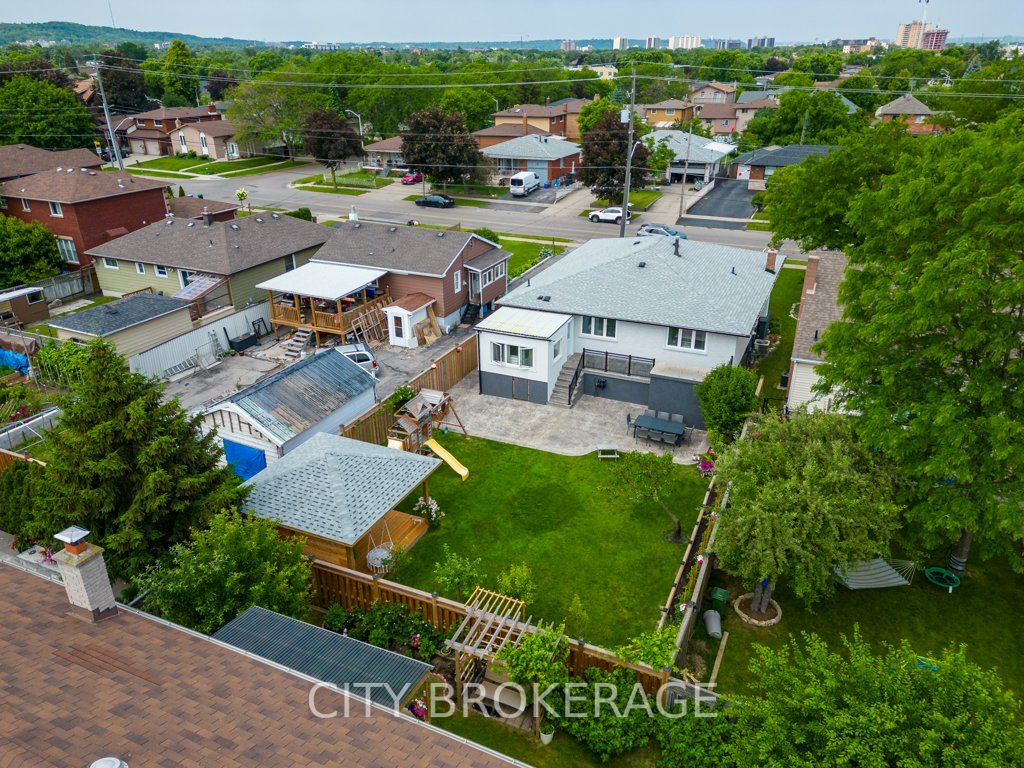 290 Green Rd