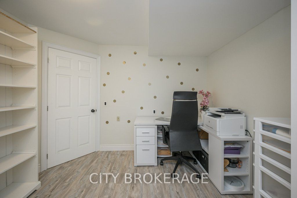 290 Green Rd
