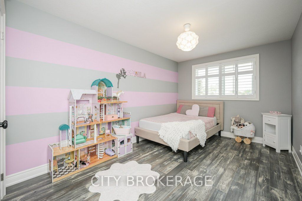 290 Green Rd