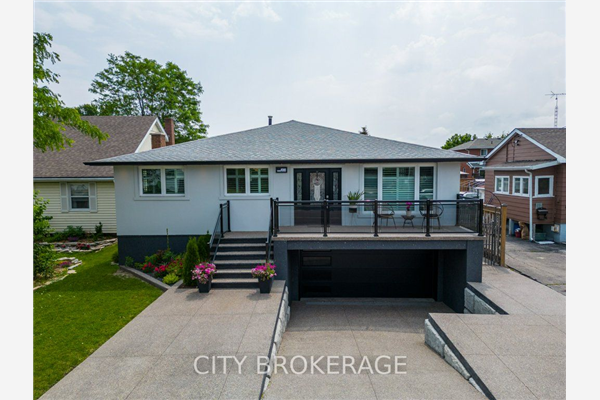 290 Green Rd, Hamilton