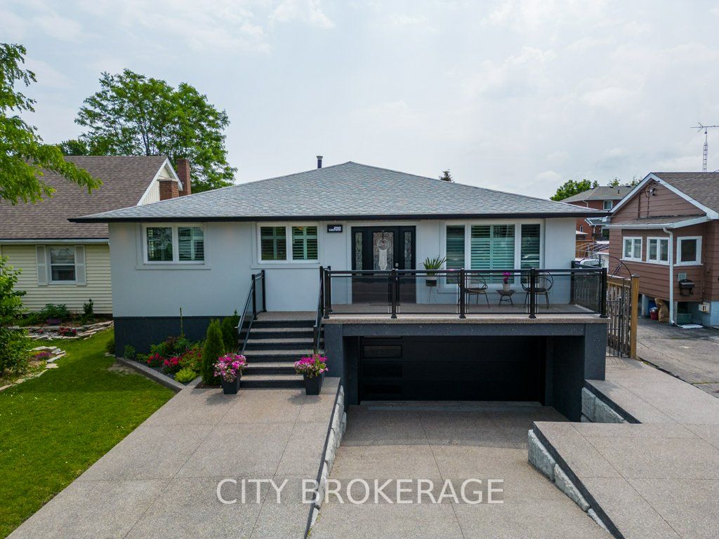 290 Green Rd
