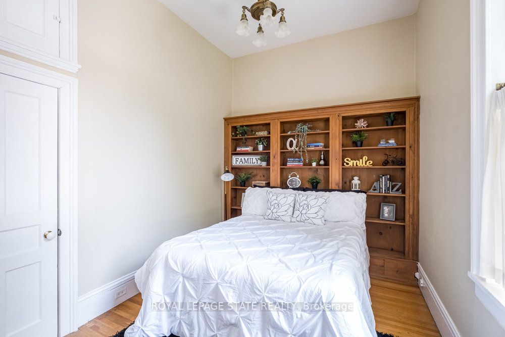 46 Melville St
