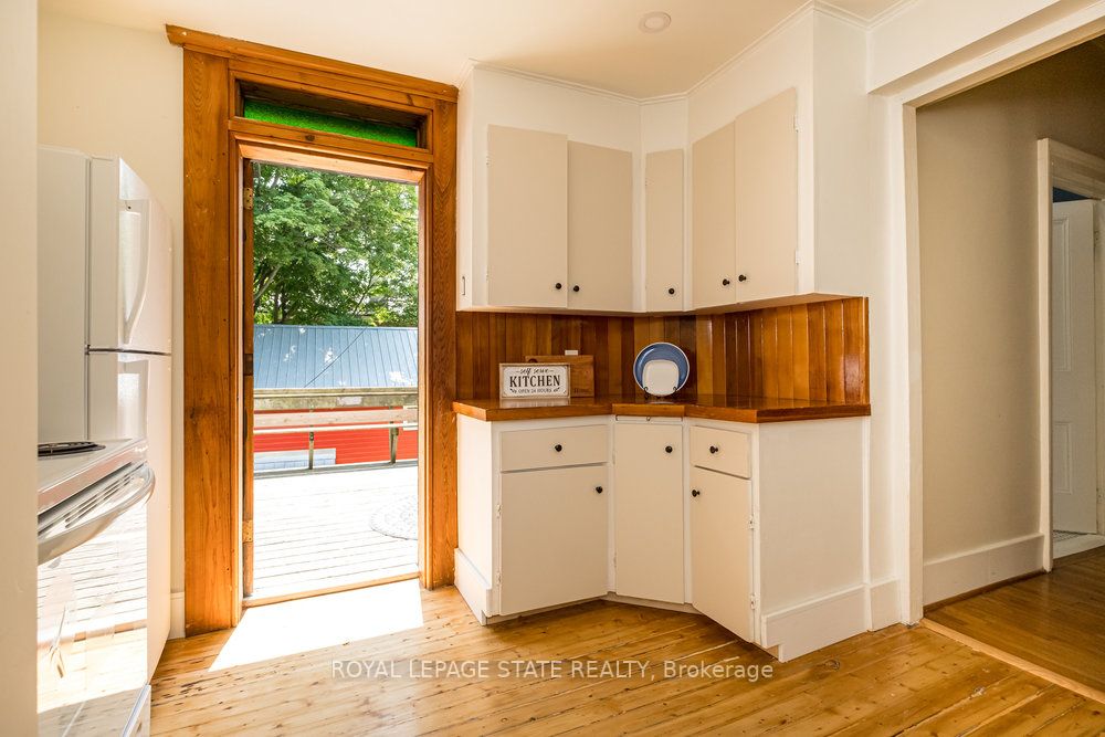 46 Melville St