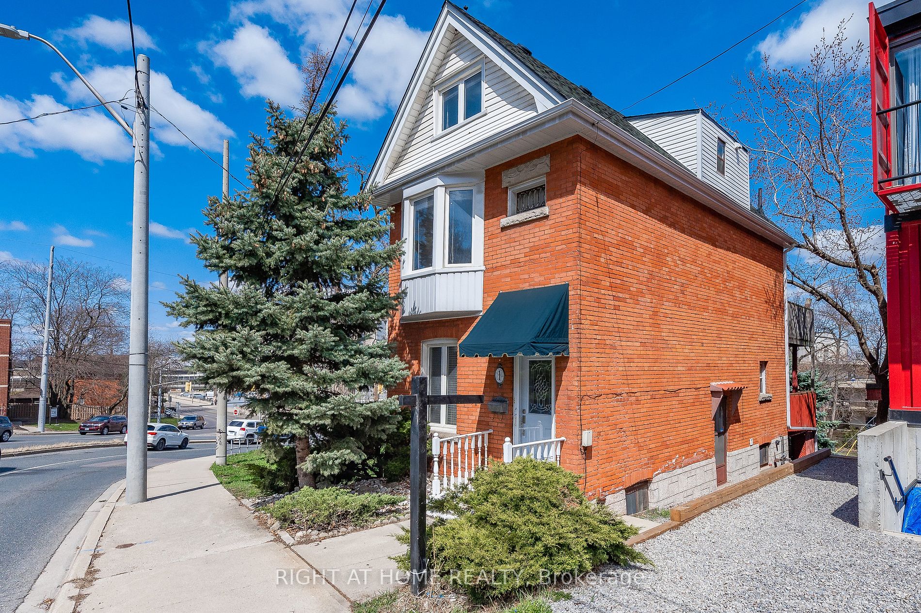 1 Arkledun Avenue