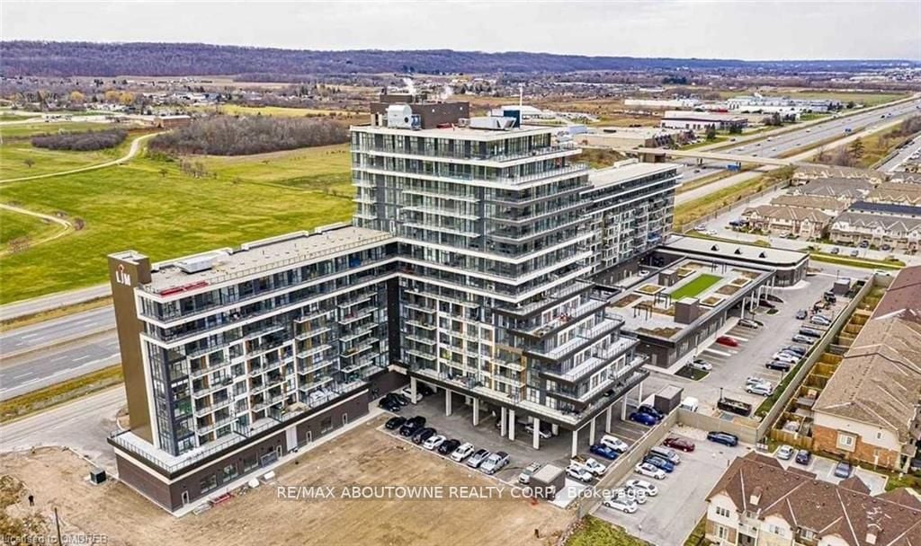 550 North Service Rd, #512