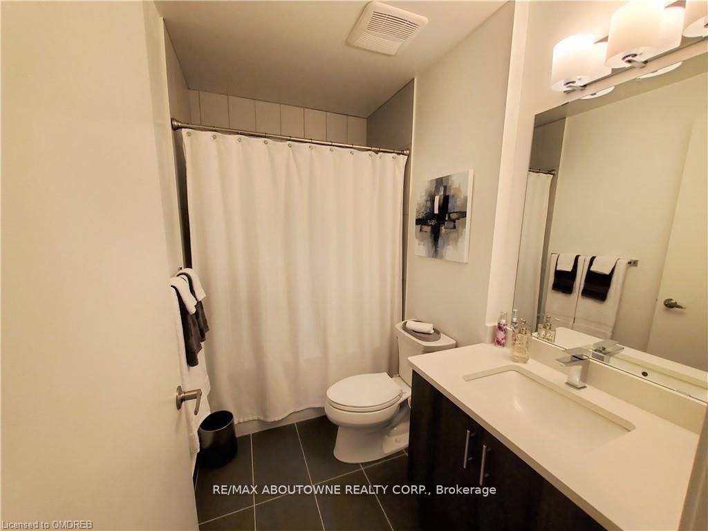550 North Service Rd, #512