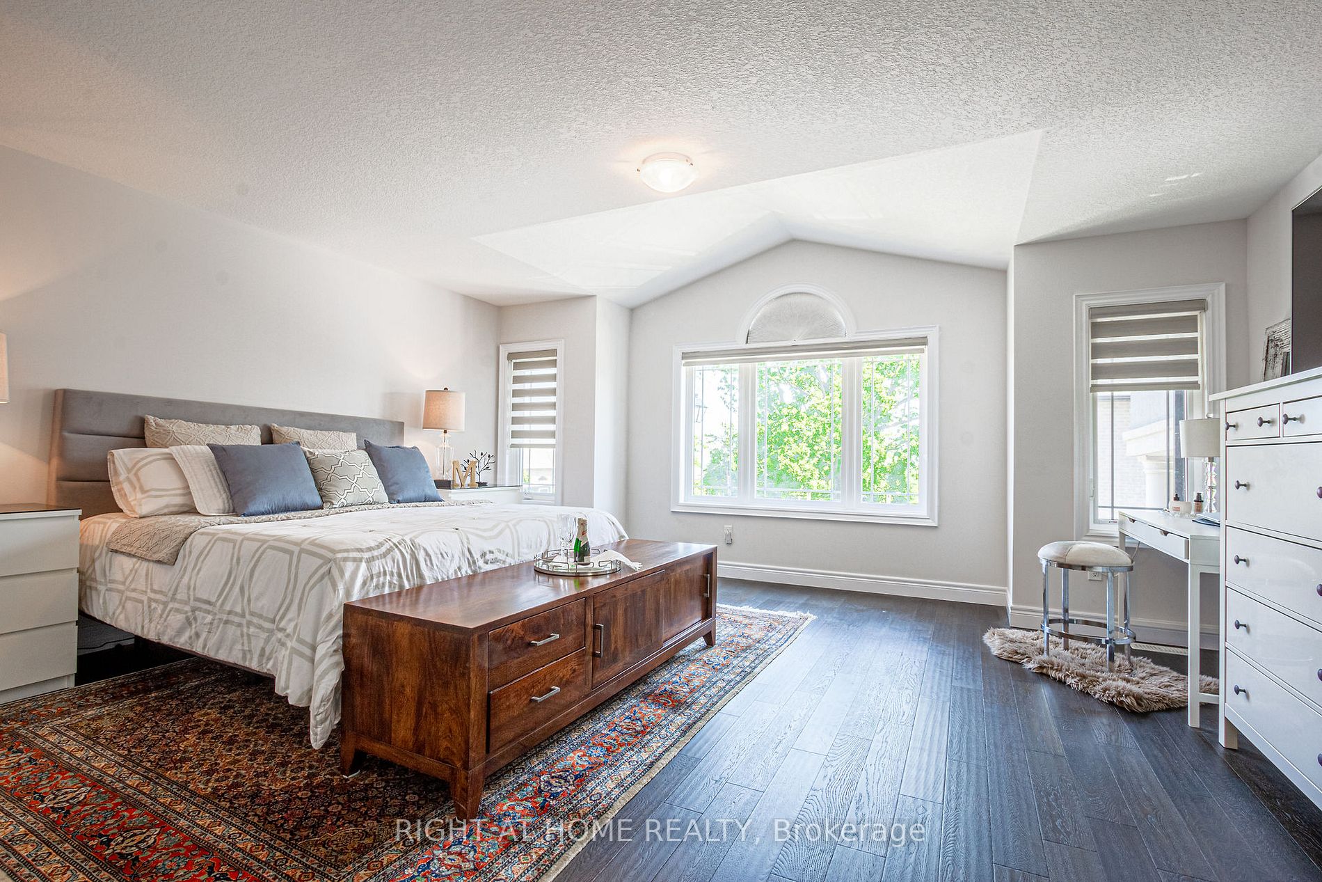 1261 Mohawk Rd W, #3