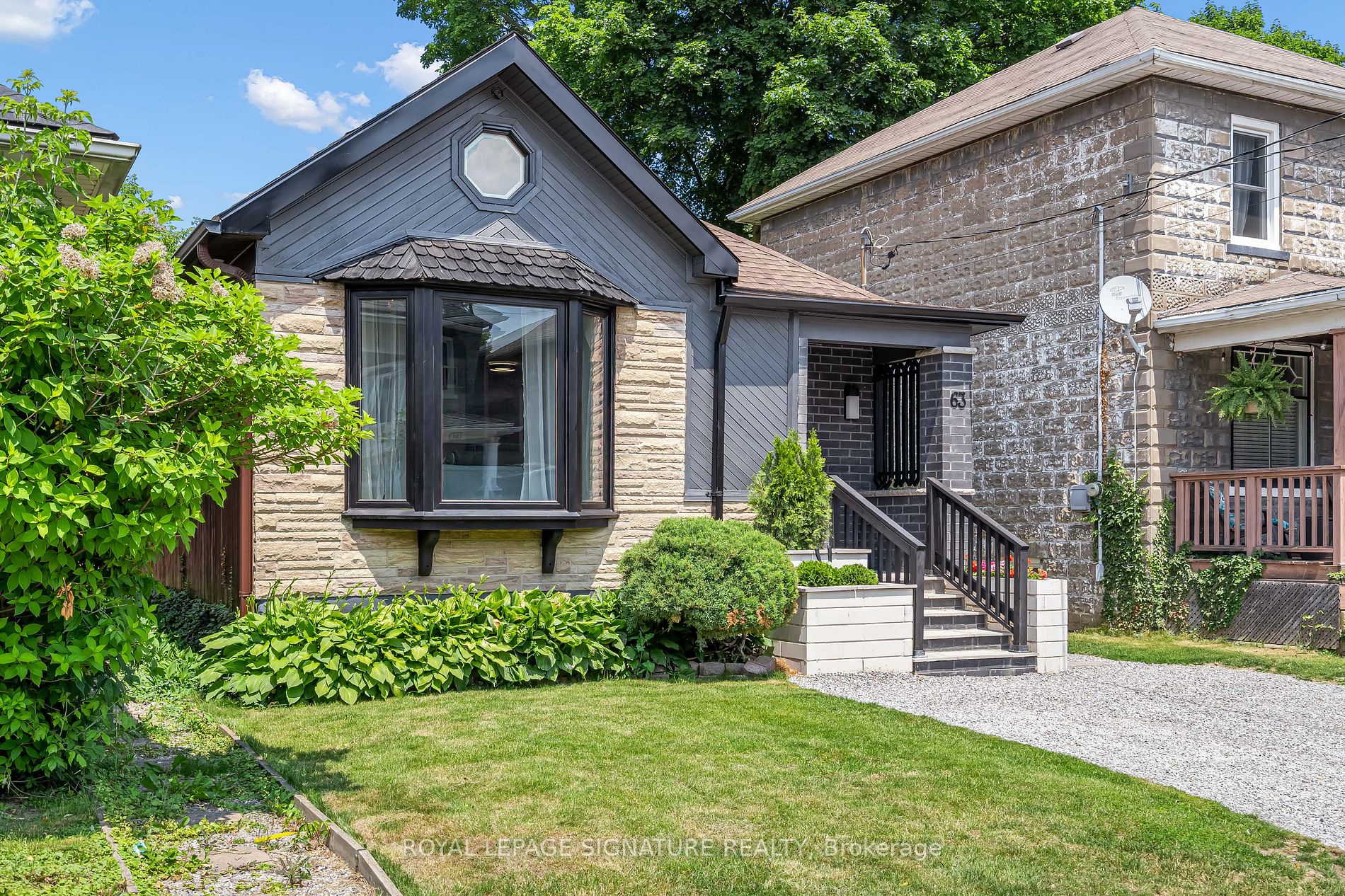 63 Lowell Ave