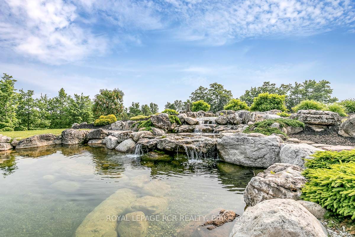 17 Nature's Landing Drive
