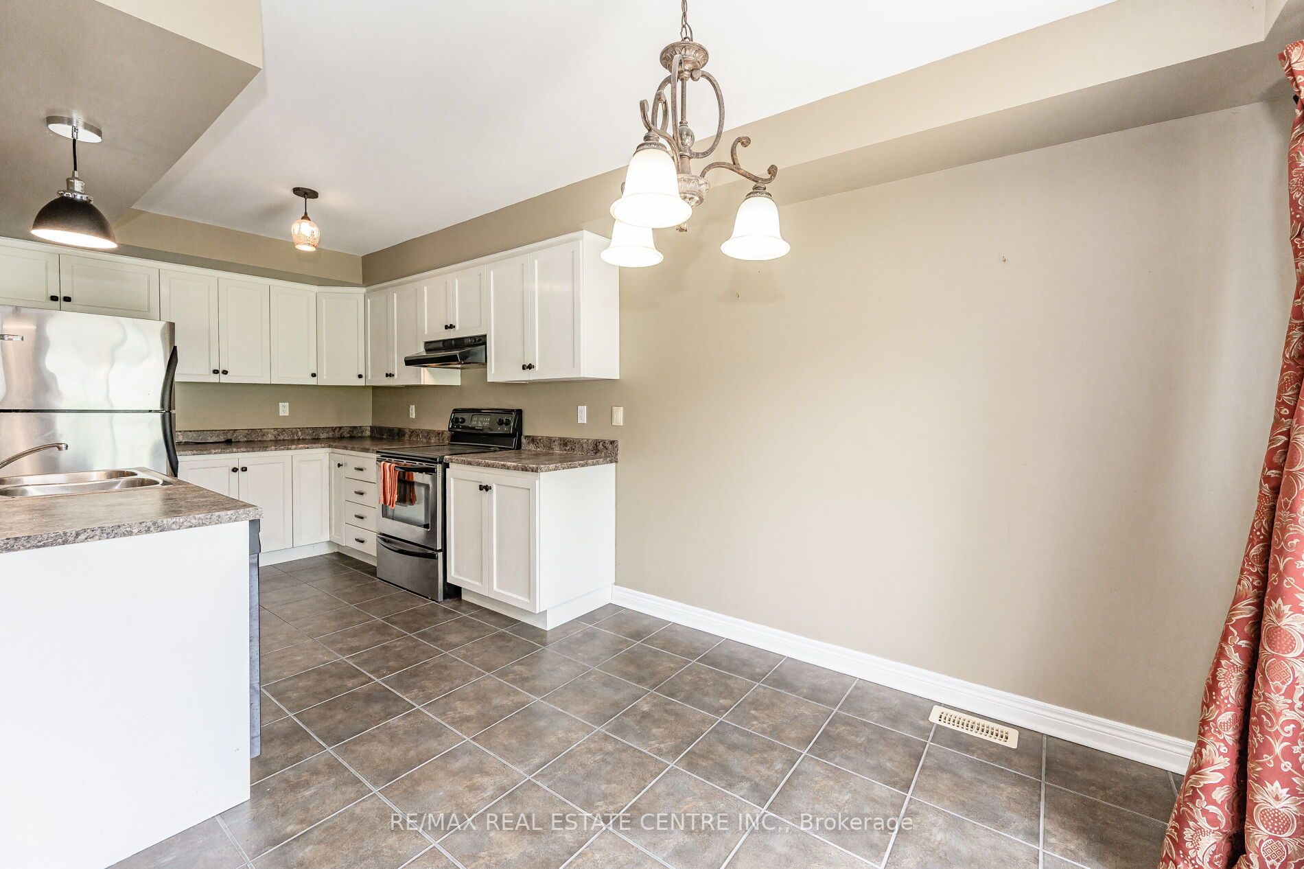 25 Ivybridge Drive, #9