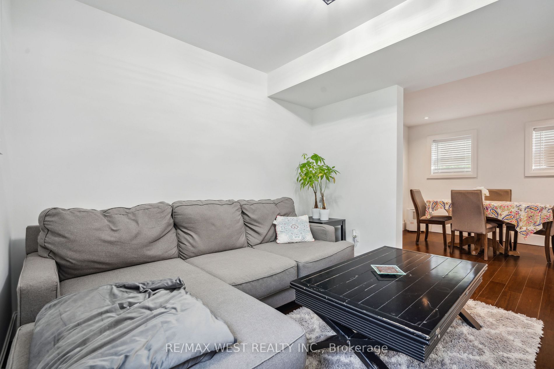 Listing X6204236 - Large Photo # 3