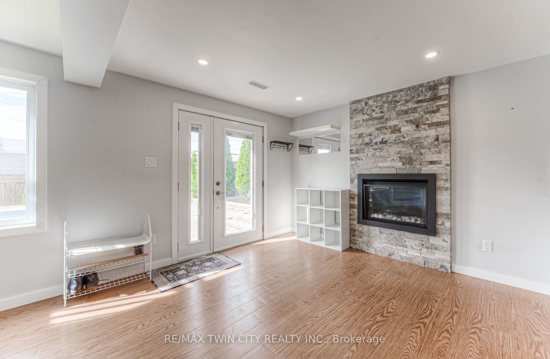 40 Ebydale Drive