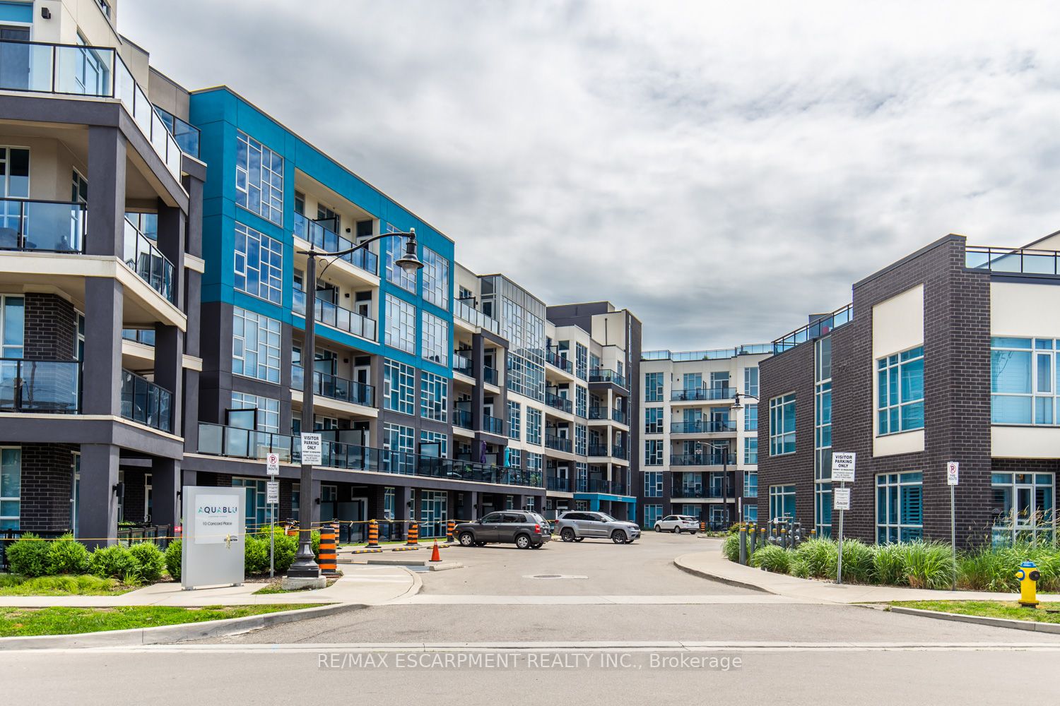 10 Concord Pl, #225
